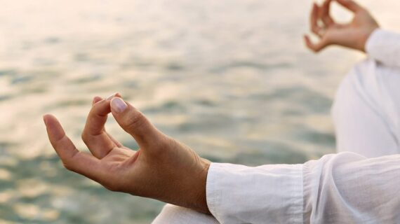 How To Meditate With a Mantra