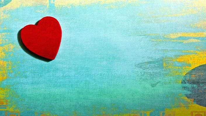 7 Cute Love Stories to Feed your Heart