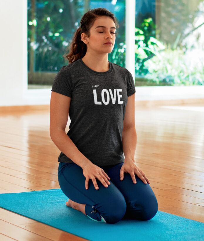 I am Love How to Meditate Mindfulness Gift Yoga T-shirt